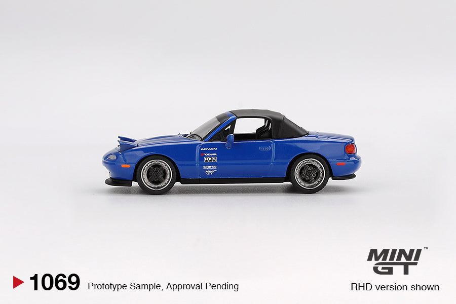 Mini GT #1069 - Mazda MX-5 Miata Tuned Version, blau | 1:64