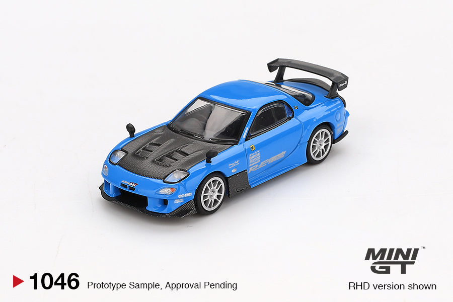Mini GT #1046 - Mazda RX7 (FD3S) RE-Amemiya 20B NA 3ROTOR-7 “Ama-san Go”, blau | 1:64