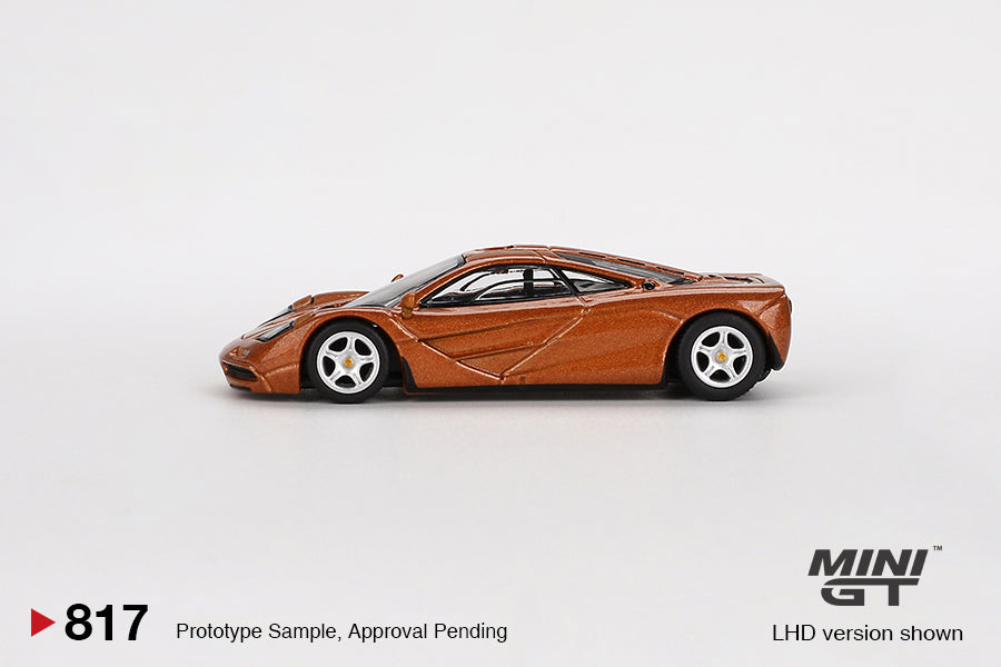 Mini GT #817 - McLaren F1, orange | 1:64