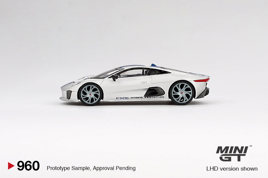 Mini GT #960 - Jaguar C-X75, silber/blau | 1:64