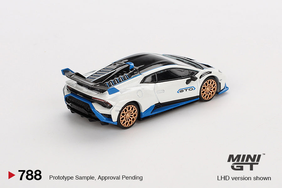 Mini GT #788 - Lamborghini Huracan STO, weiß/blau | 1:64