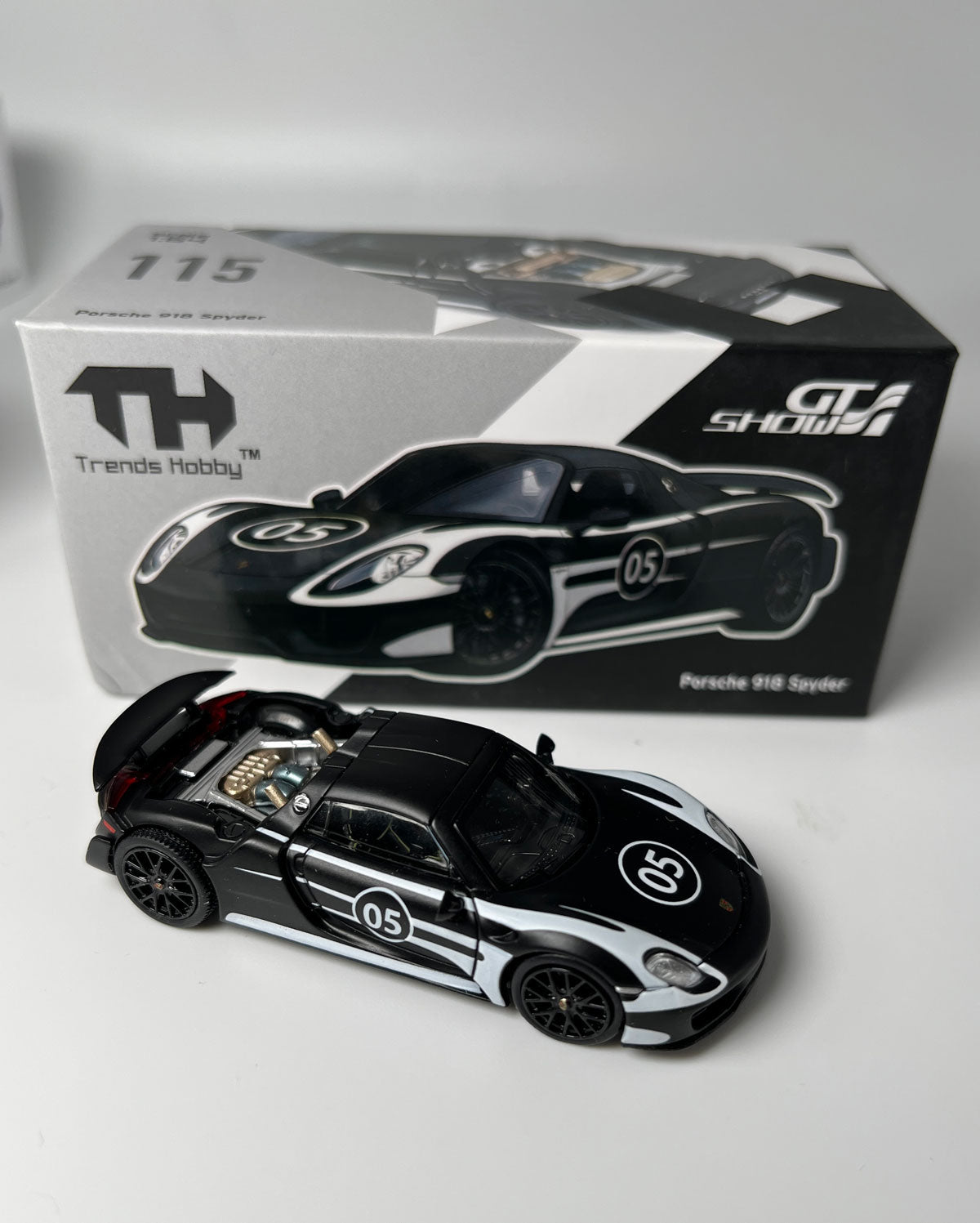 Trends Hobby - Porsche 918 Spyder GT Show 2026 LIMTED EDITION 1999 pcs, Black | 1:64