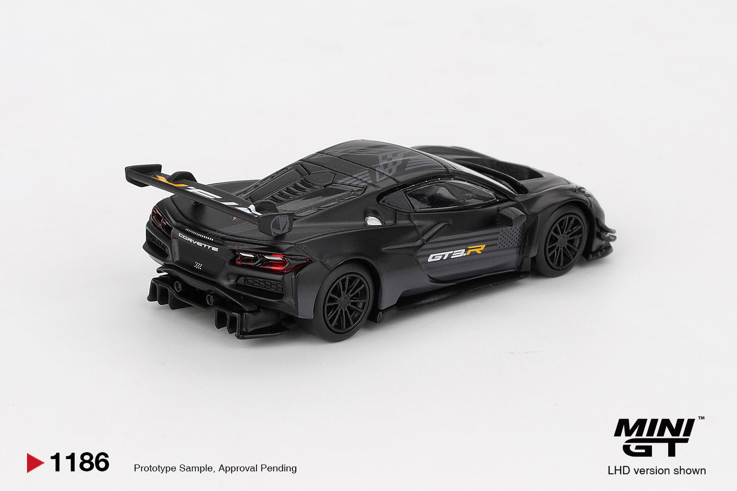 Mini GT #1186 - Chevrolet Corvette Z06 GT3.R Road America, Test car | 1:64