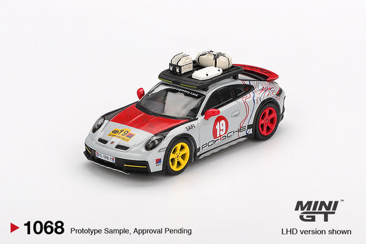 Mini GT #1068 - Porsche 911 (992) Dakar *Uncle Rally*, various | 1:64