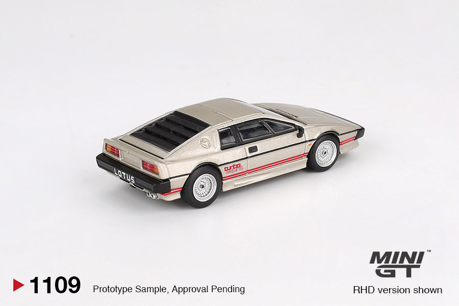Mini GT #1109 - Lotus Esprit Turbo, metallic silver | 1:64