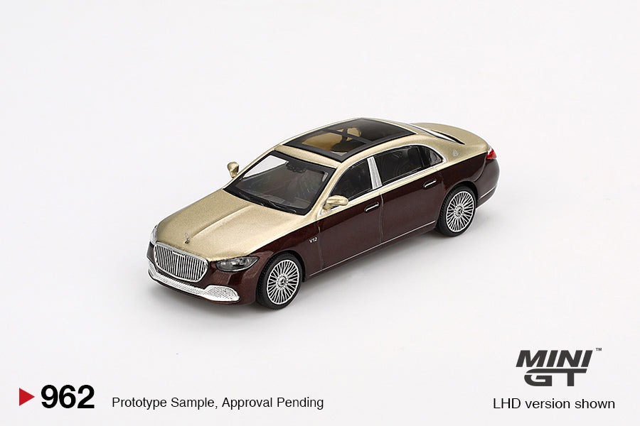 Mini GT #962 - Mercedes-Maybach S680, gold/rot | 1:64