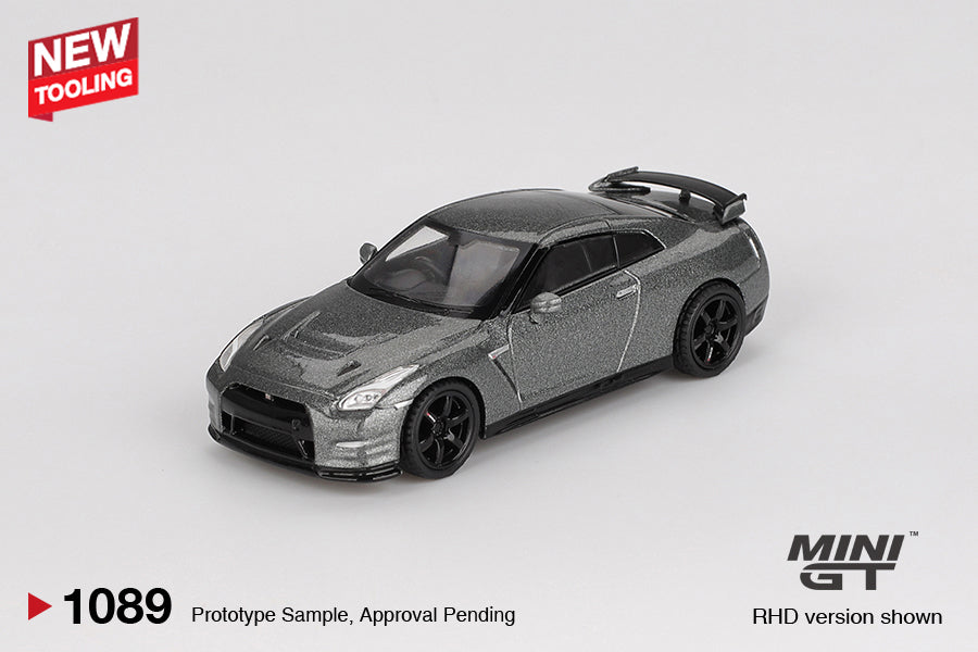 Mini GT #1089 - Nissan GT-R 2013 NISMO R35 CRS Version, Dark Metal Gray | 1:64