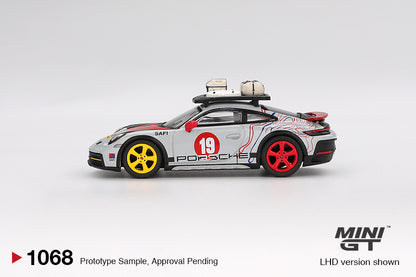 Mini GT #1068 - Porsche 911 (992) Dakar *Uncle Rally*, various | 1:64