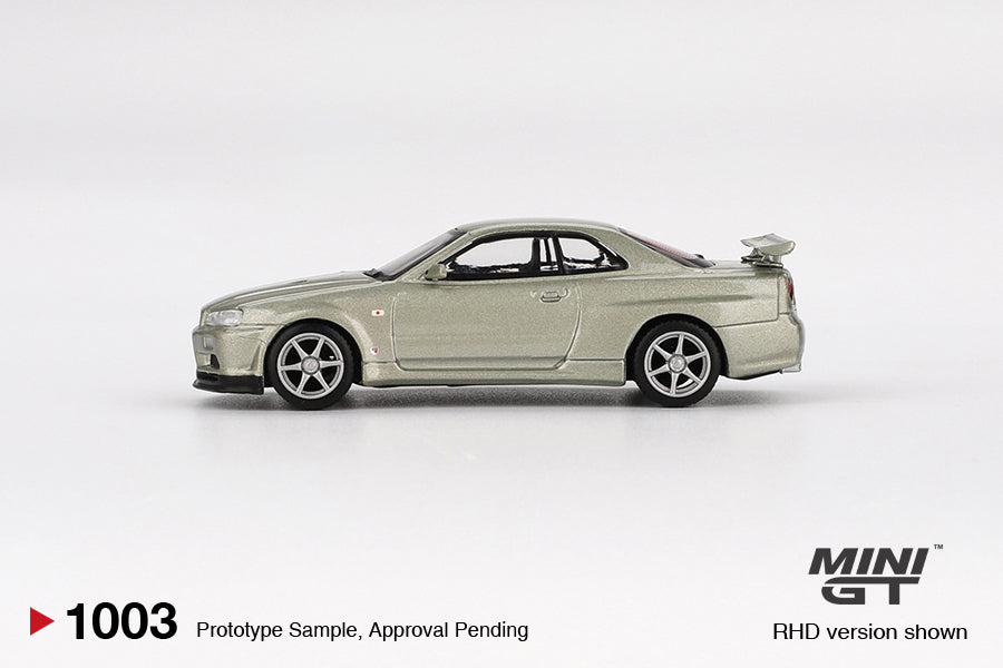 Mini GT #1003 - Nissan Skyline GT-R (R34) V-Spec II, Nur millenium jade | 1:64