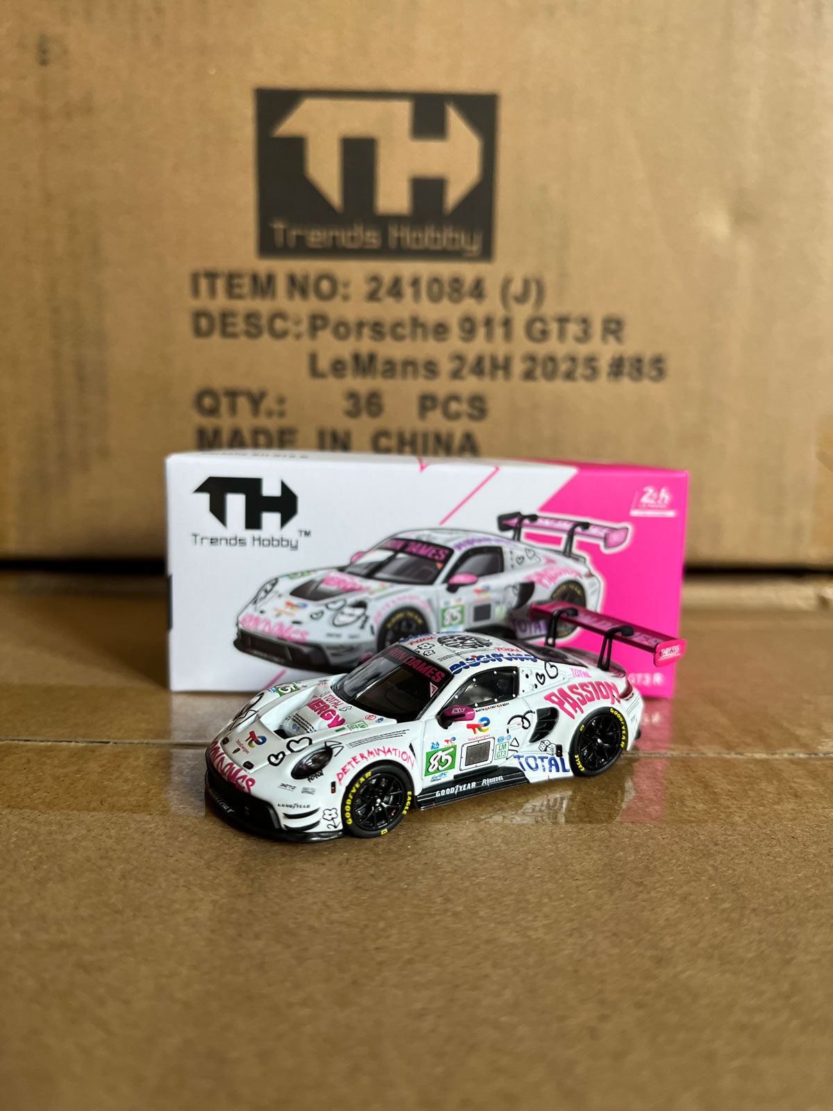 Trends Hobby - Porsche 911 GT3 R, Iron Dames - 2025 LeMans 24h #85 | 1:64