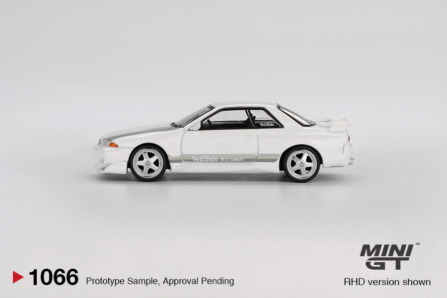 Mini GT #1066 - Nissan Skyline GT-R (R32) Veilside Combat C-I, white | 1:64