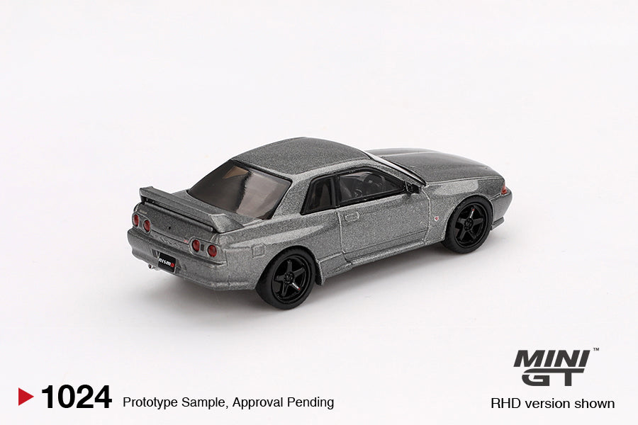 Mini GT #1024 - Nissan Skyline GT-R (Nismo BNR32 CRS Version), dark metal gray | 1:64