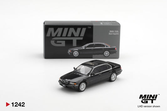 Mini GT #1242 - BMW 750IL, Black Sapphire | 1:64