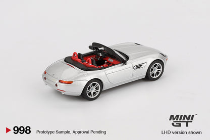 Mini GT #998 - BMW Z8, titan-silber | 1:64